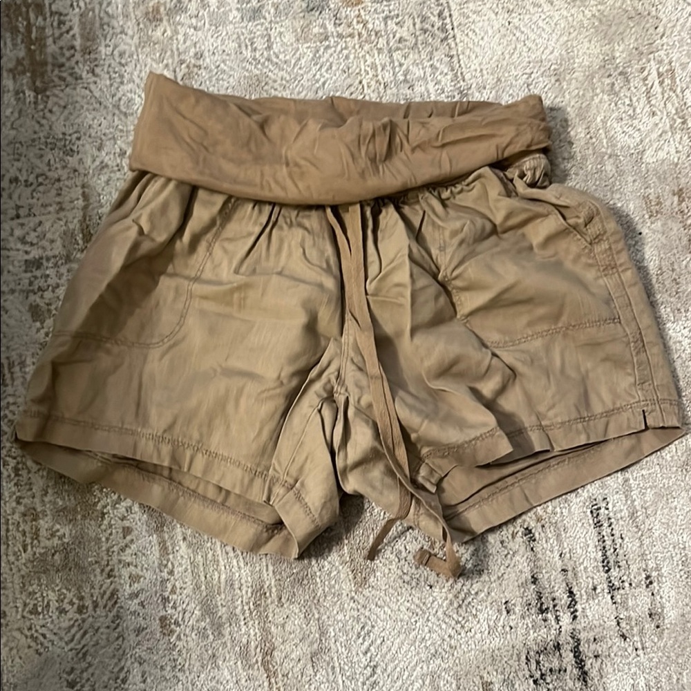 Isabel Maternity by Ingrid & Isabel Tan Cargo Shorts Relaxed Fit